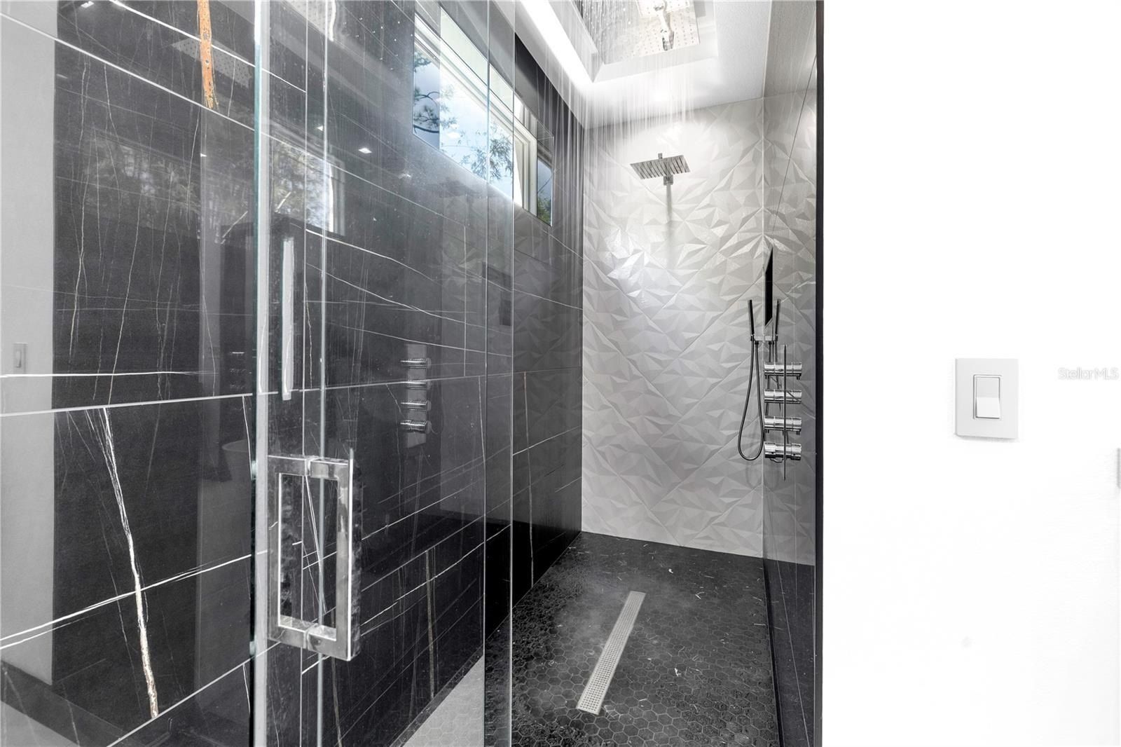 6524 6Th Avenue N. St Petersburg, FL 33710