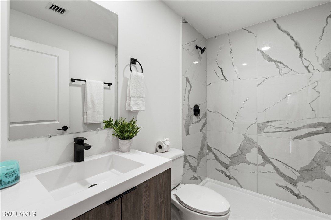 2308 Nw 5Th Street. Cape Coral, FL 33993