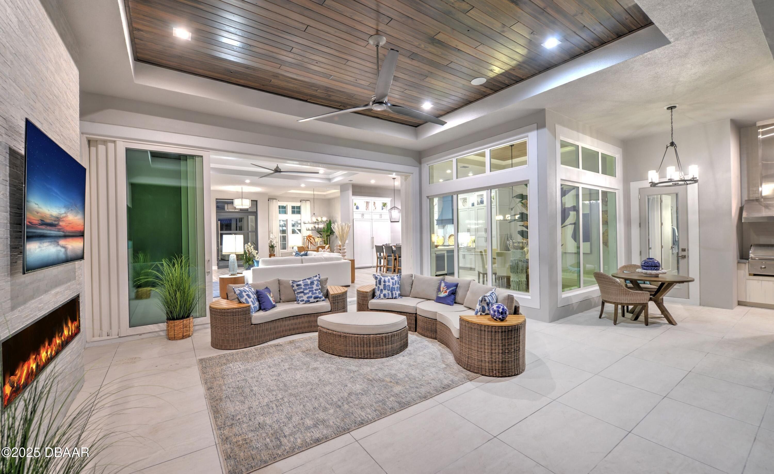 256 Stirling Bridge Drive. Ormond Beach, FL 32174