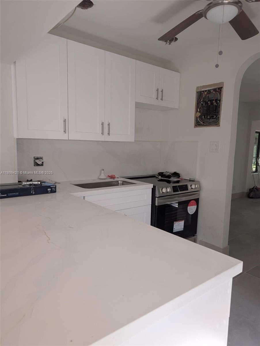 421 Sw 11Th St. Fort Lauderdale, FL 33315