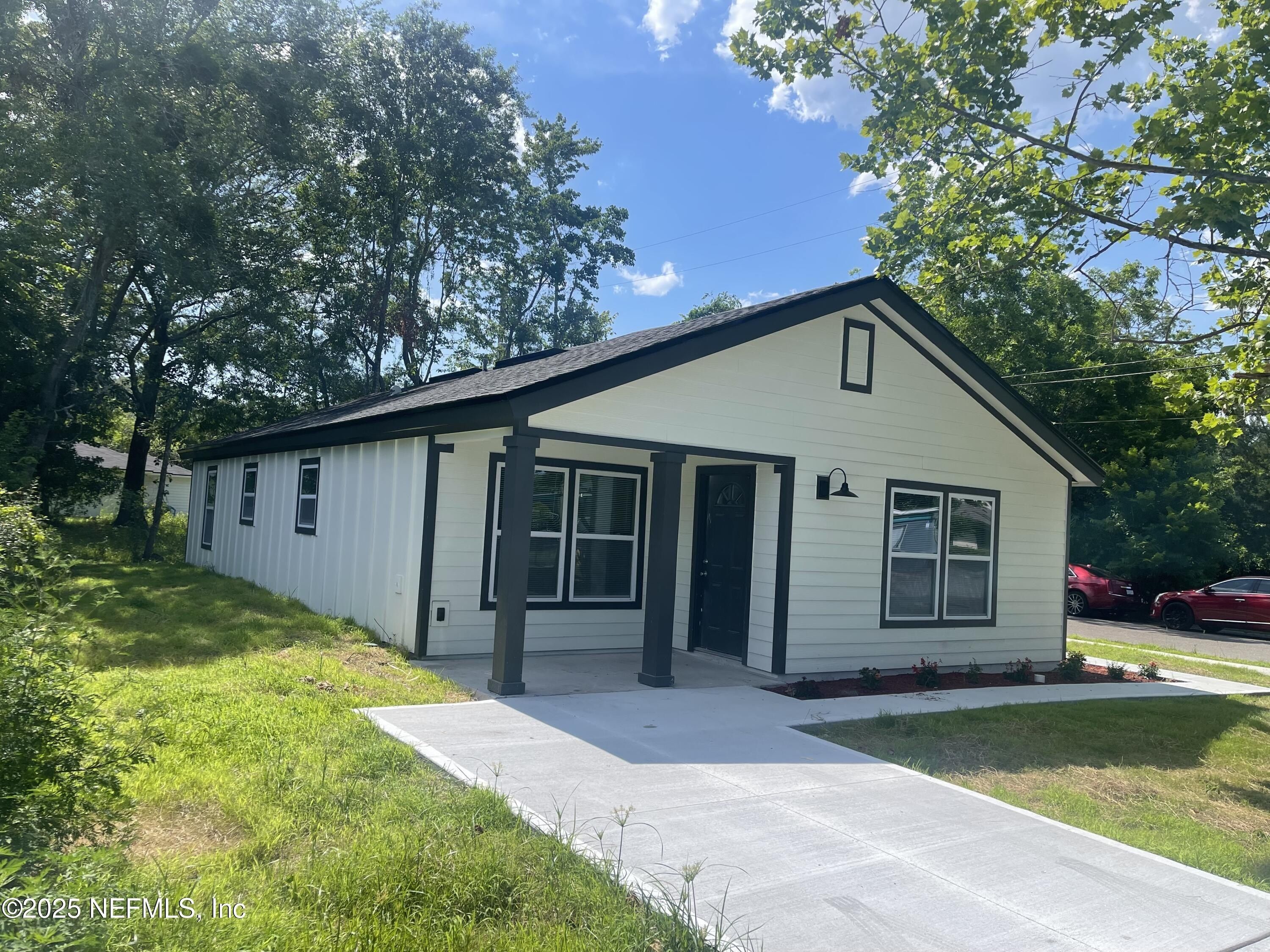 1046 Line Street. Jacksonville, FL 32209