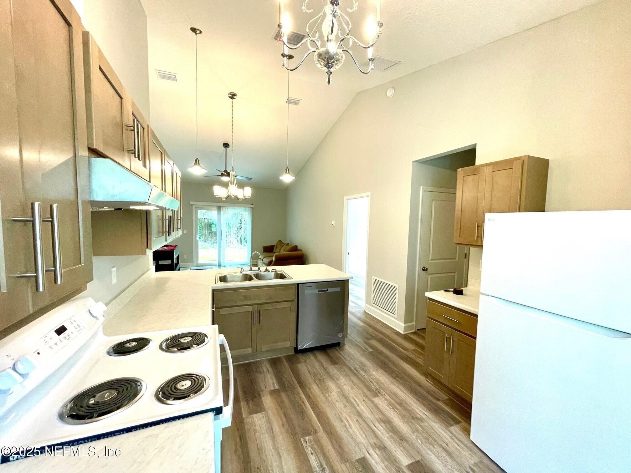 1303 Bonaventure Avenue. Green Cove Springs, FL 32043