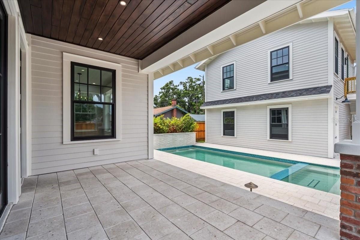 2101 3Rd Avenue N. St Petersburg, FL 33713