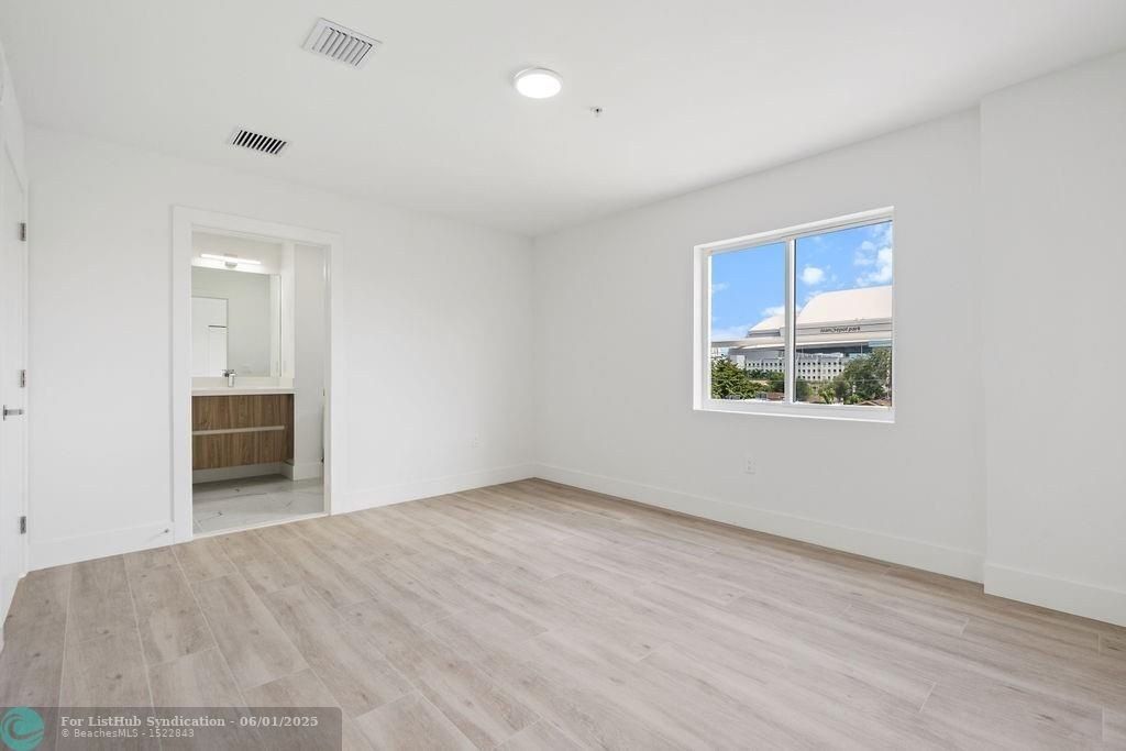 32 Nw 14Th Ave. Miami, FL 33135