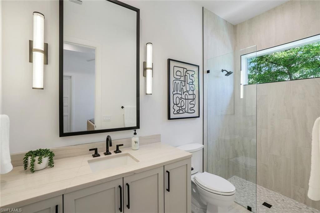 6630 Palisades. Naples, FL 34109