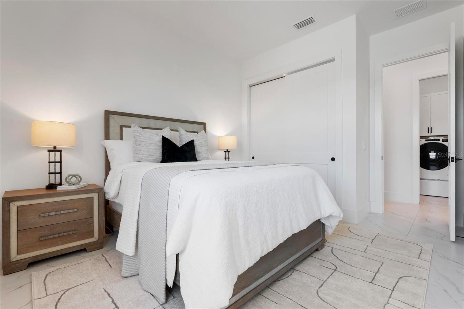 624 Blue Shell Loop. Sarasota, FL 34240