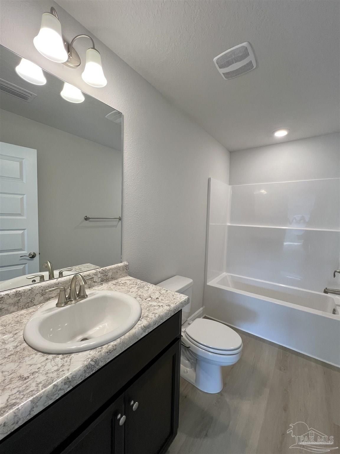 5543 Lexlee Blvd. Pensacola, FL 32526