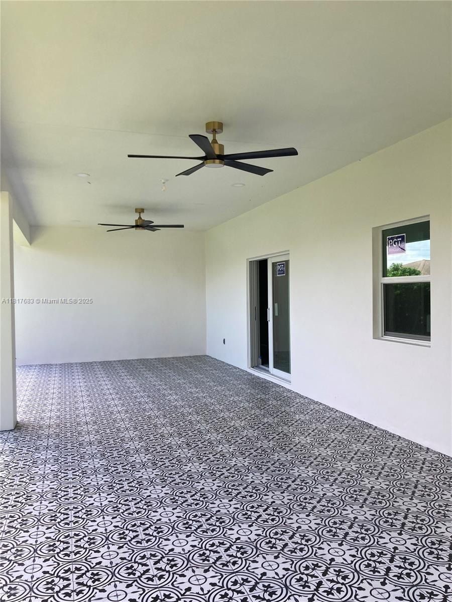 930 34Th St. West Palm Beach, FL 33407