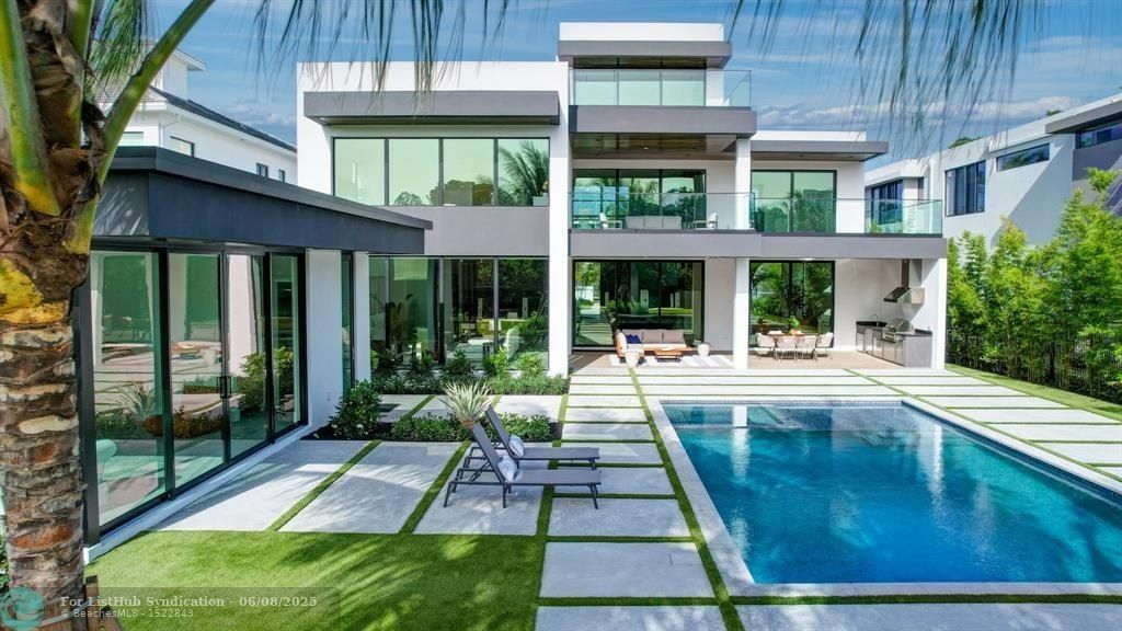 119 N Gordon Rd. Fort Lauderdale, FL 33301