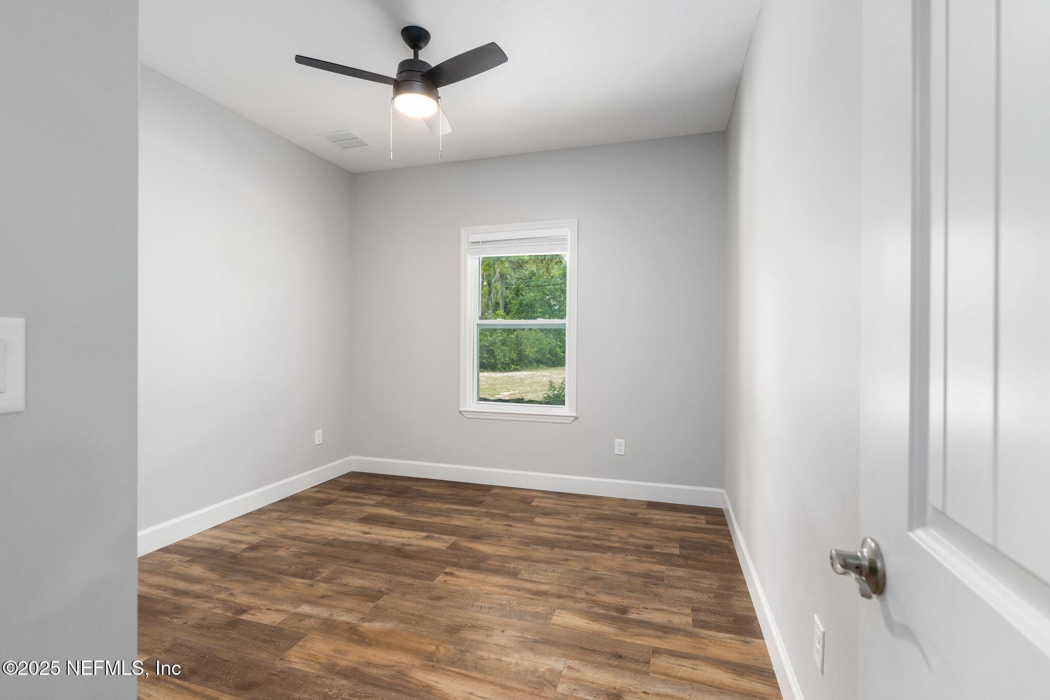 283 Riley Lake Drive. Hawthorne, FL 32640