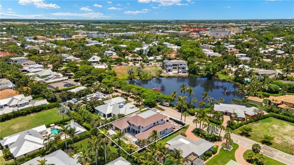 501 7Th. Naples, FL 34102