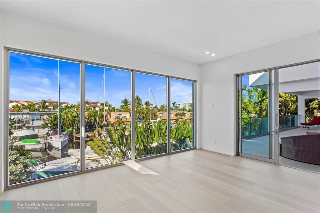 91 Fiesta Way. Fort Lauderdale, FL 33301