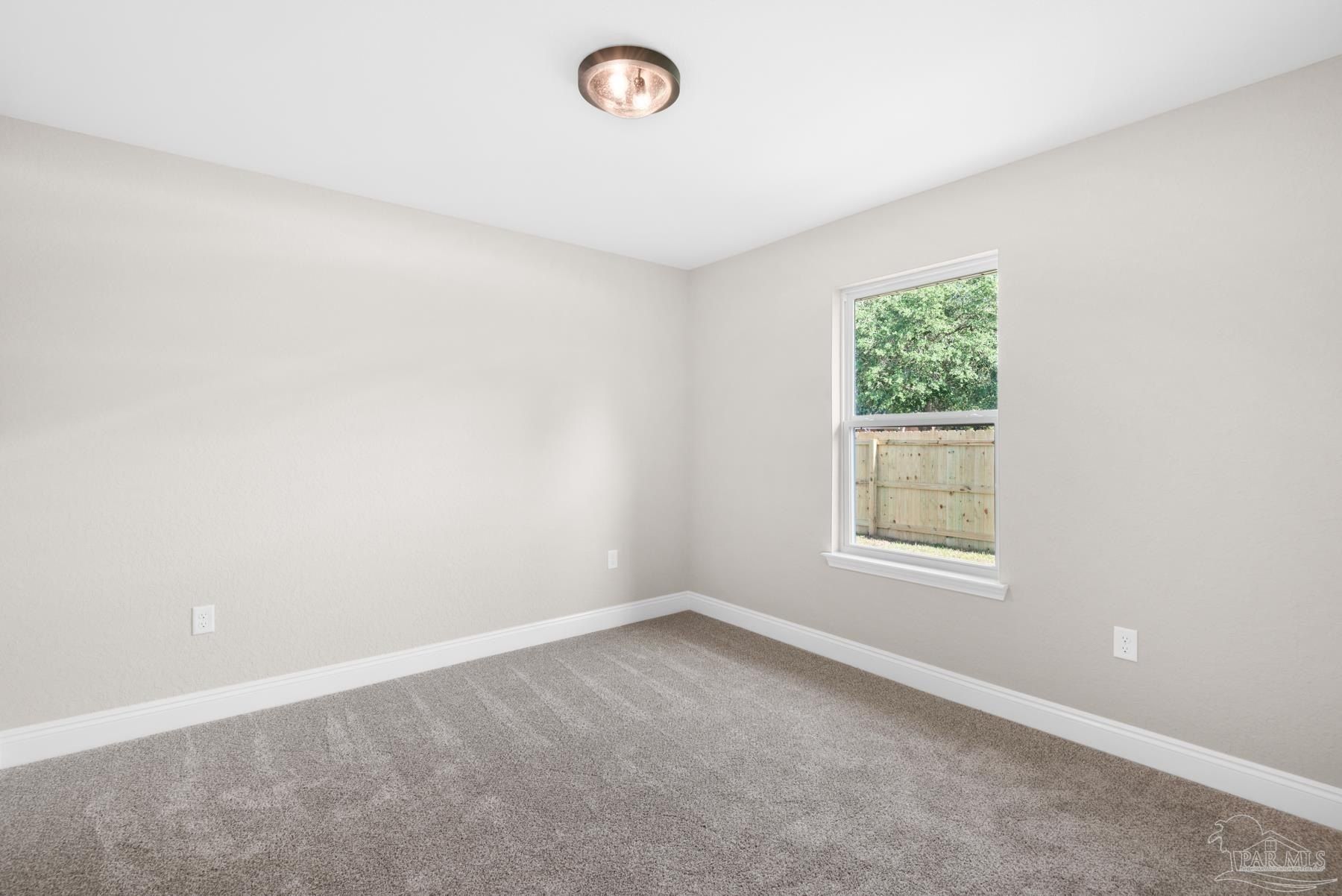 7917 Twin Lake Dr. Milton, FL 32583