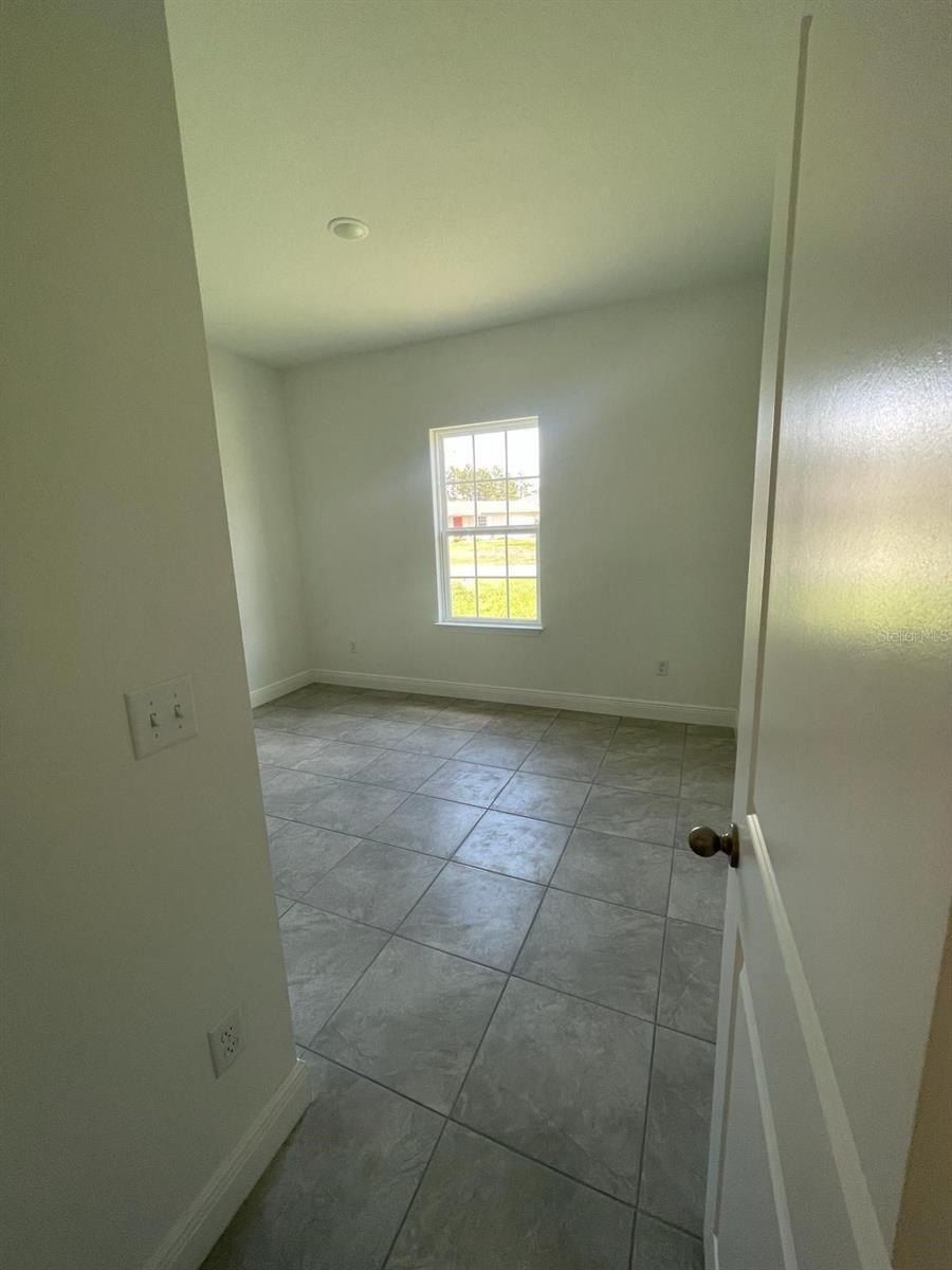 104 W Gondolier Place. Citrus Springs, FL 34434