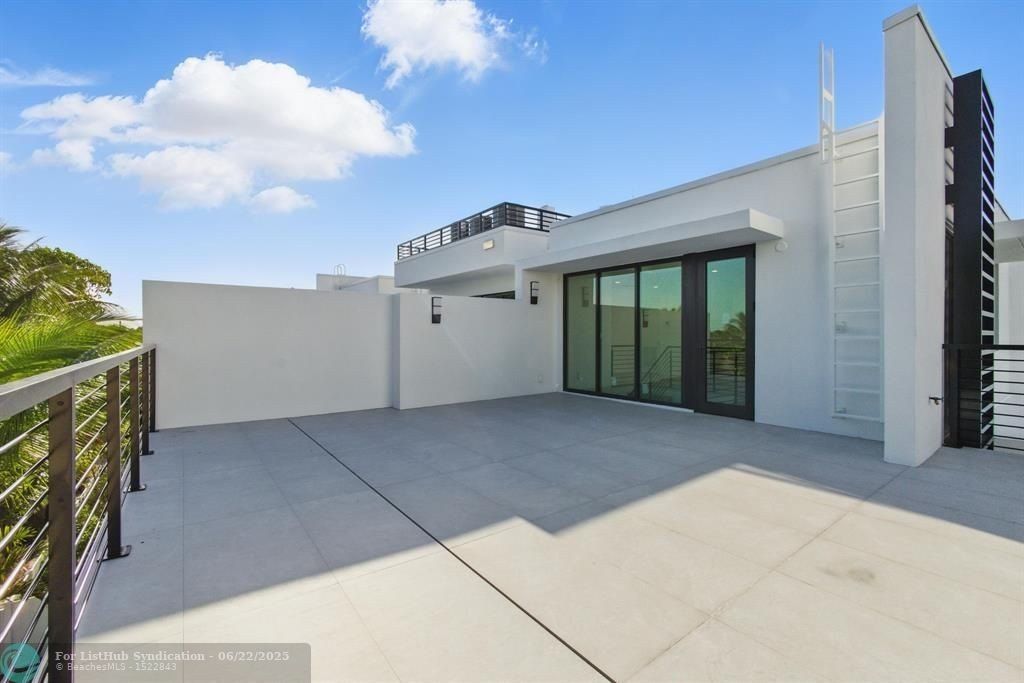 204 Osceola Park Lane. Delray Beach, FL 33483