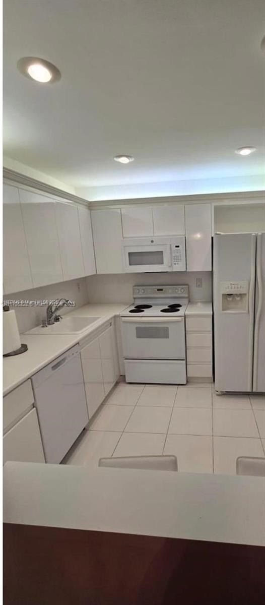 2301 S Ocean Dr. Hollywood, FL 33019
