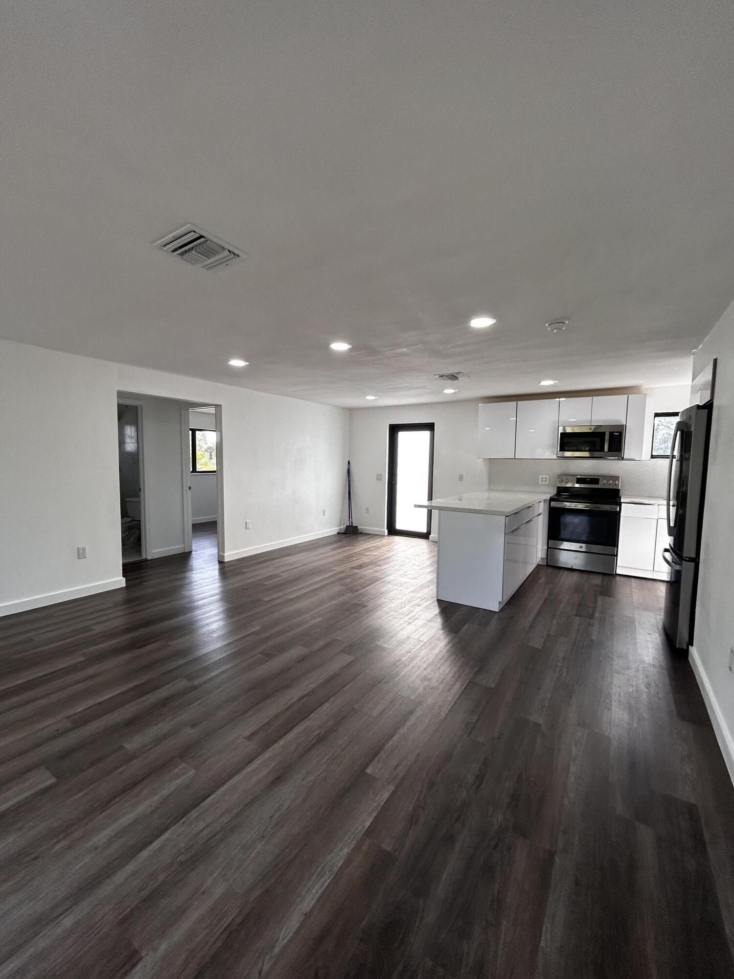 360 S Romero Street. Clewiston, FL 33440