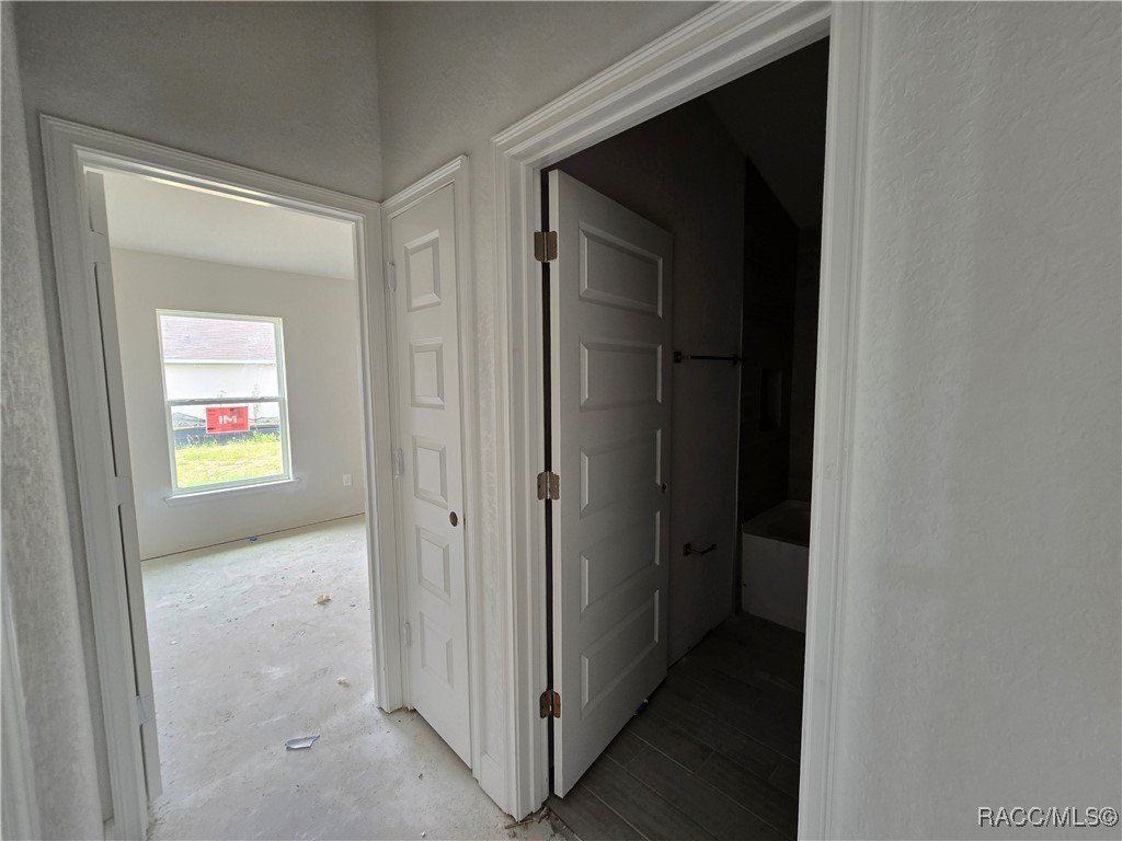 422 W Putting Green Court. Beverly Hills, FL 34465