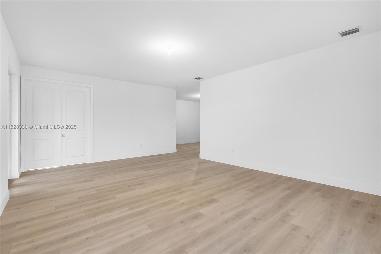 2210 Sw 122Nd Ter. Davie, FL 33325