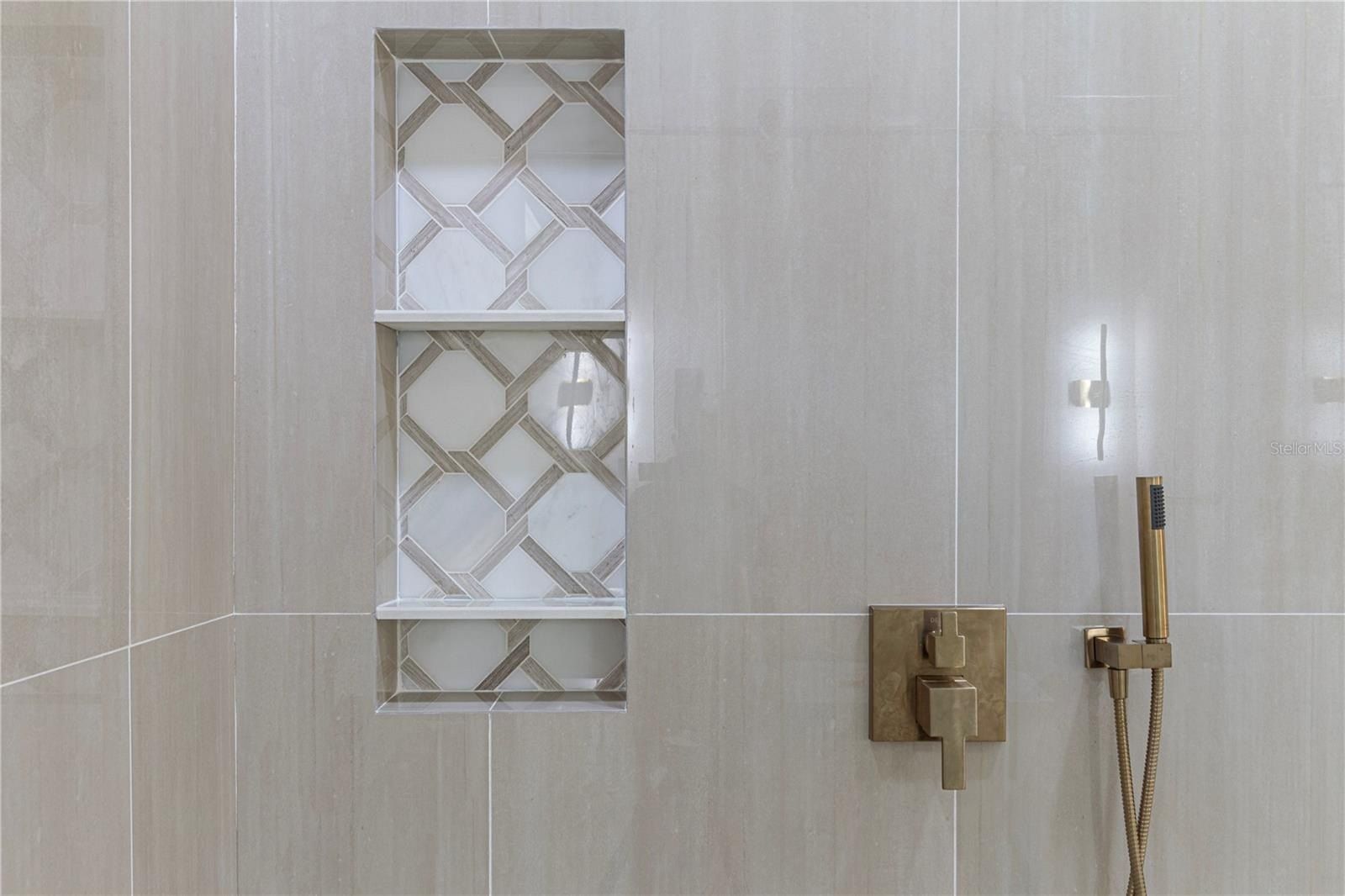 1808 W Erna Drive. Tampa, FL 33603