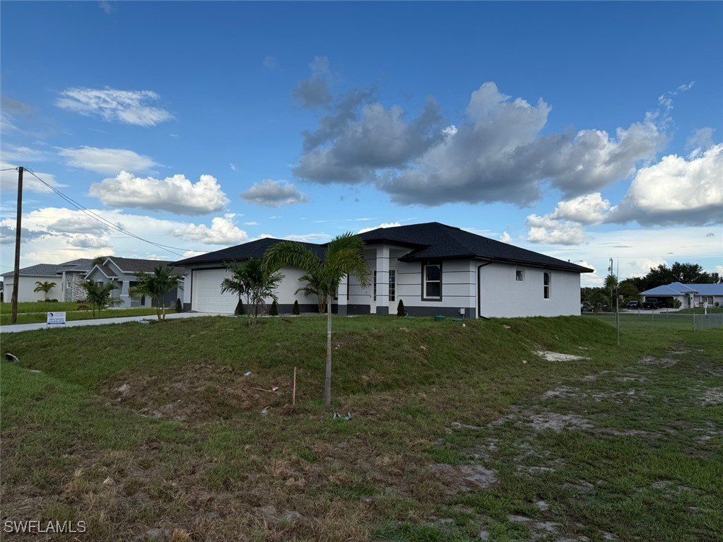 172 Pembroke Street. Lehigh Acres, FL 33974