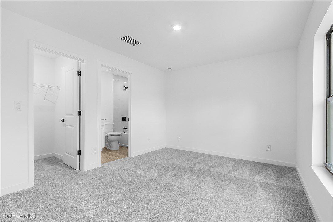 816 Gen D Macarthur Avenue. Labelle, FL 33935