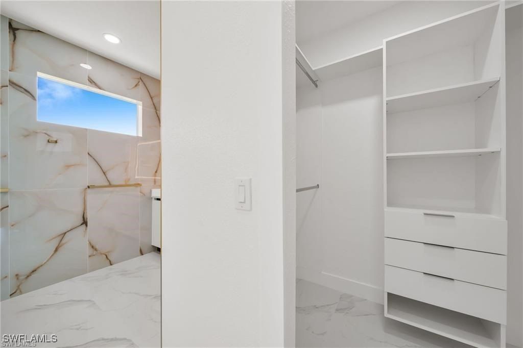 427 Sw 21St Terrace. Cape Coral, FL 33991