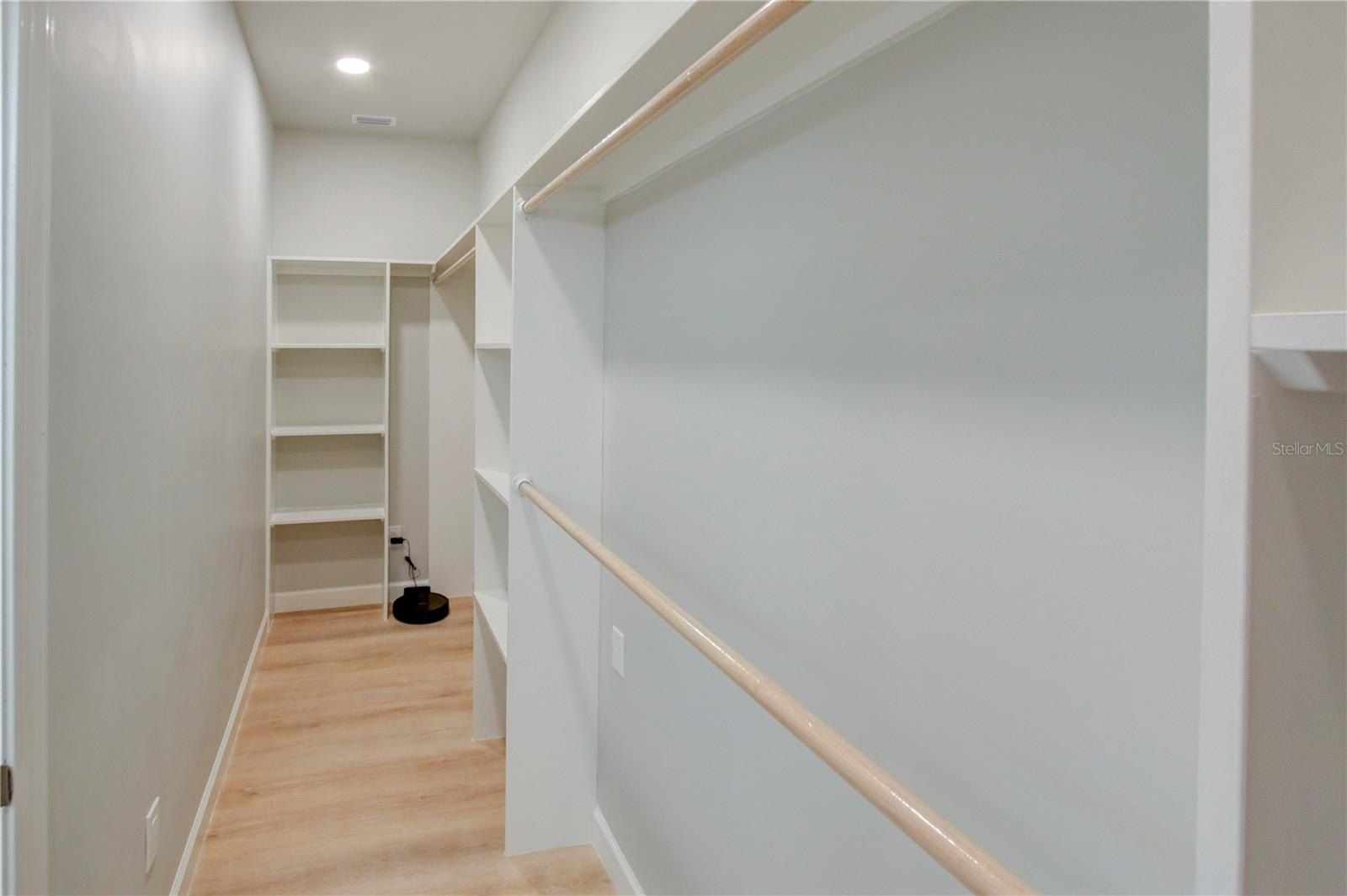 494 39Th Avenue N. St Petersburg, FL 33703