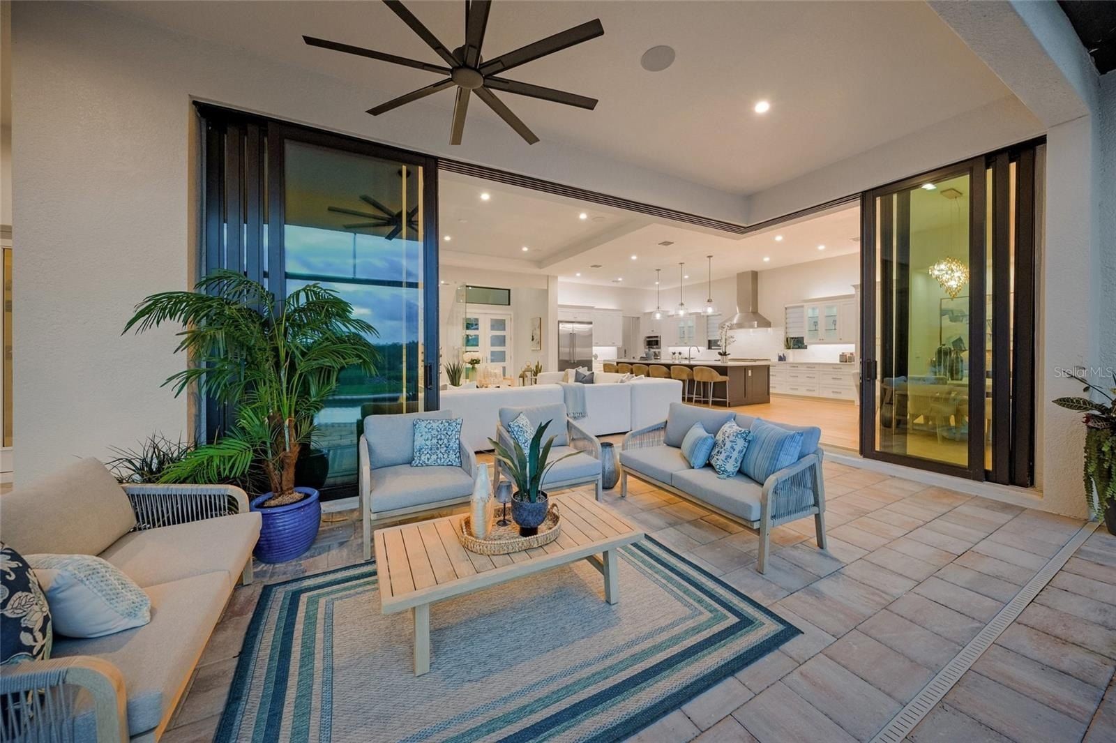 1109 Bayshore Road. Nokomis, FL 34275