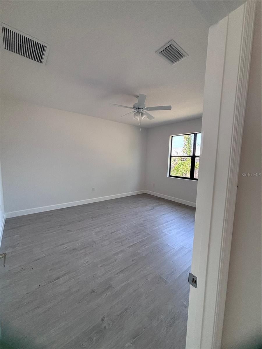 1047 Whitehurst Road Sw. Palm Bay, FL 32908