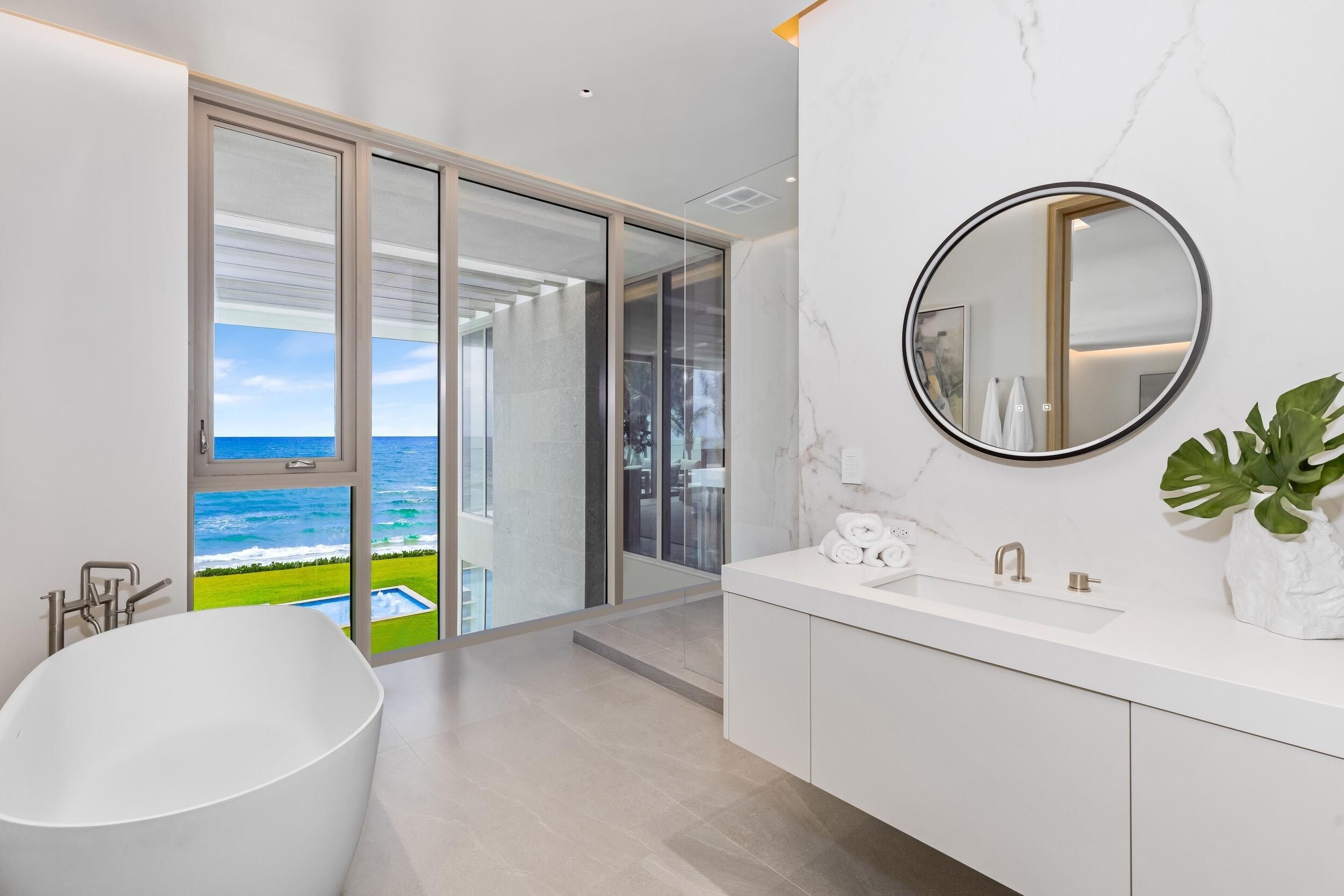 1460 S Ocean Boulevard. Manalapan, FL 33462