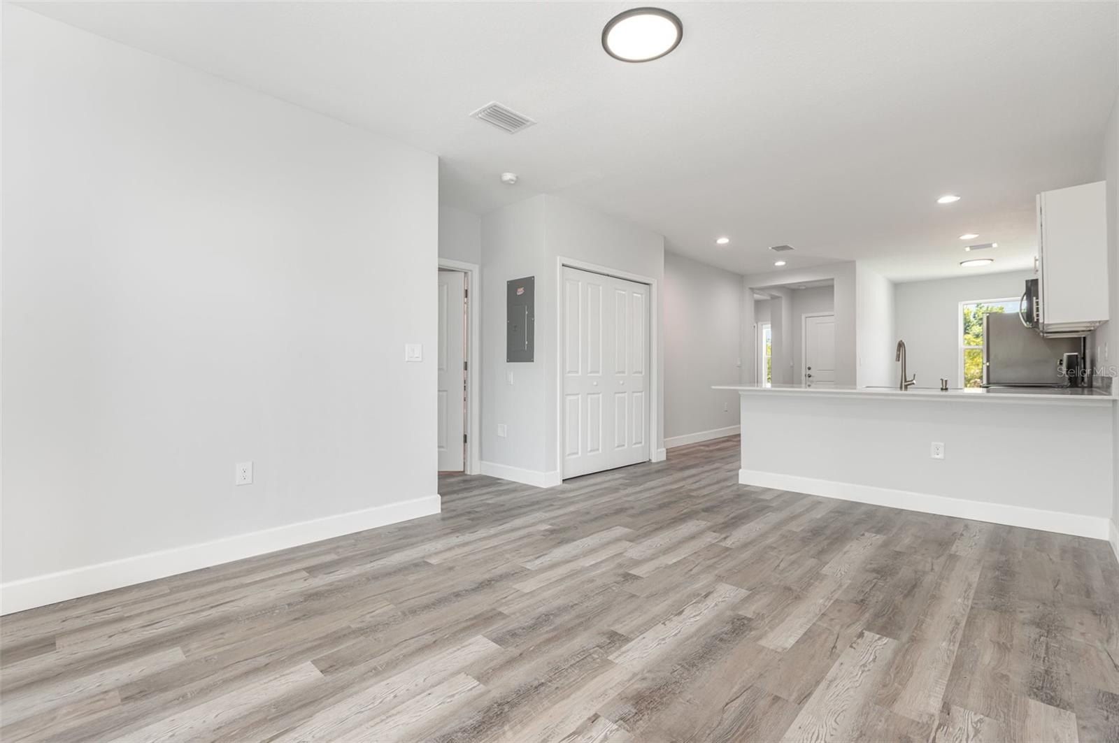 11184 Kimberly Avenue. Englewood, FL 34224