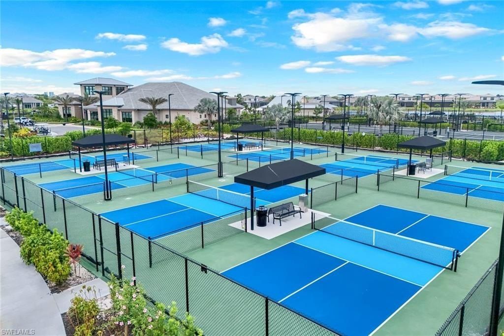 15653 Triesta. Naples, FL 34114