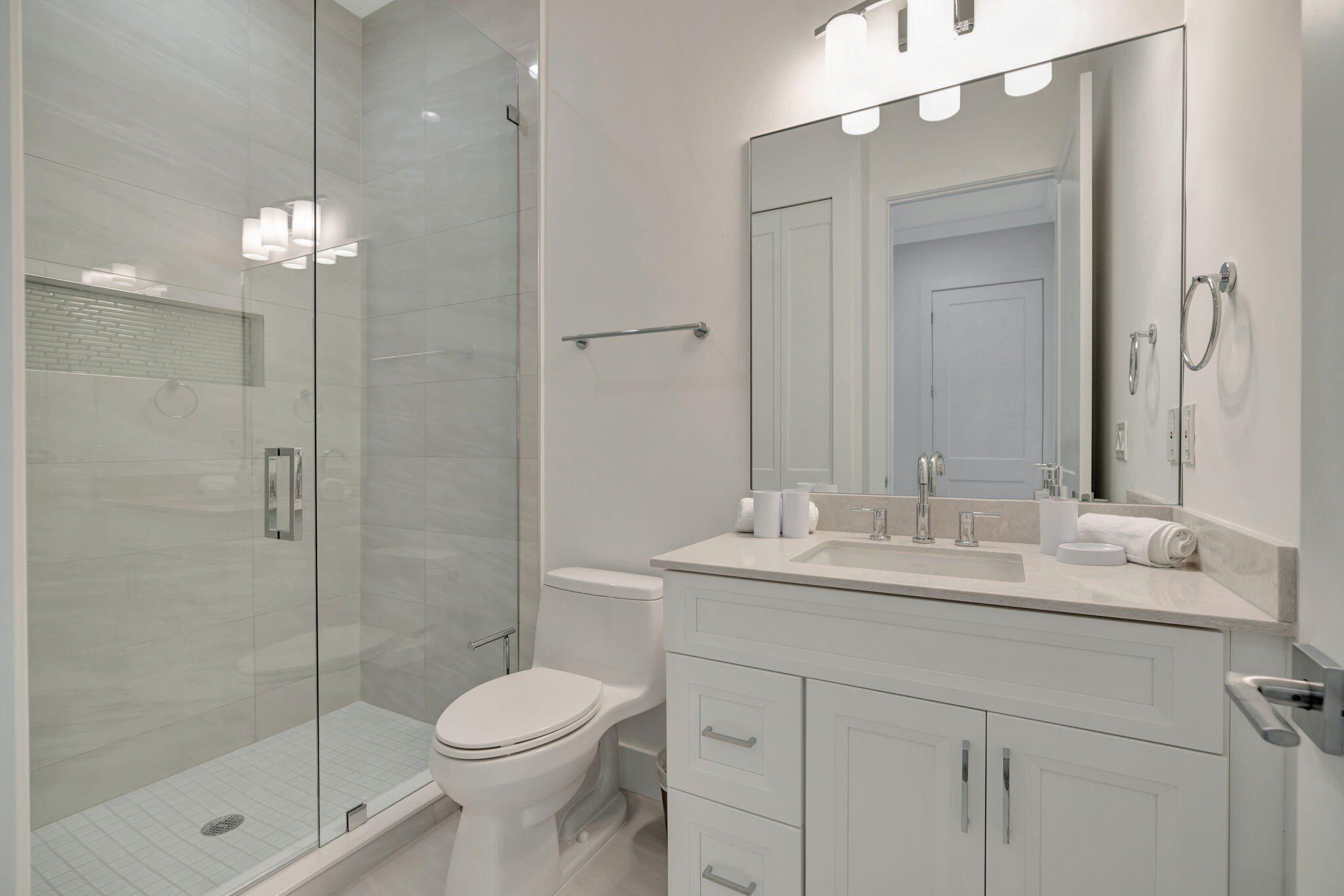 4695 Se Manatee Way. Stuart, FL 34997