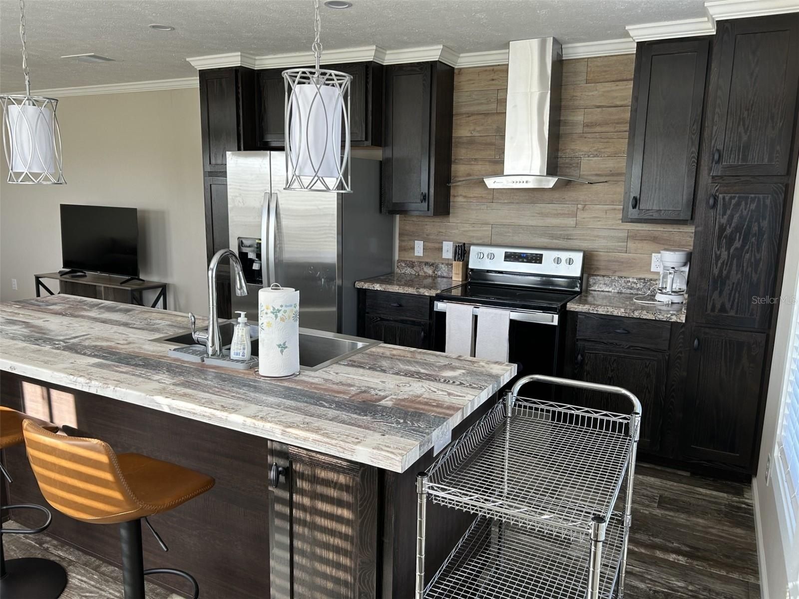 1391 Flamingo Drive. Englewood, FL 34224