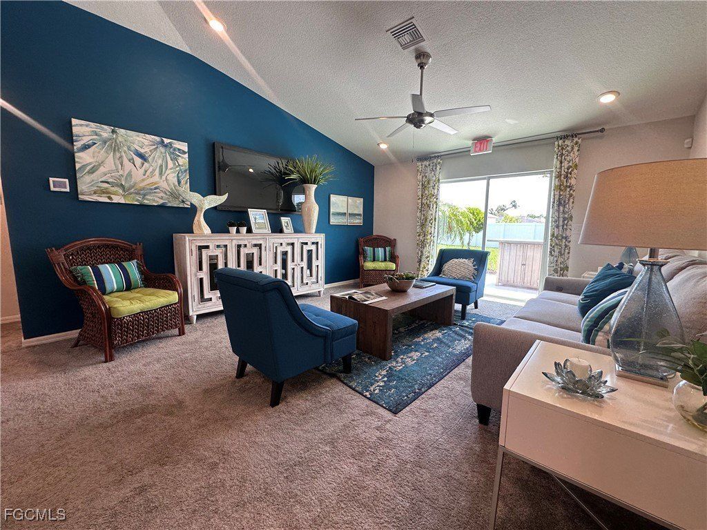 2812 Ne 6Th Place. Cape Coral, FL 33909