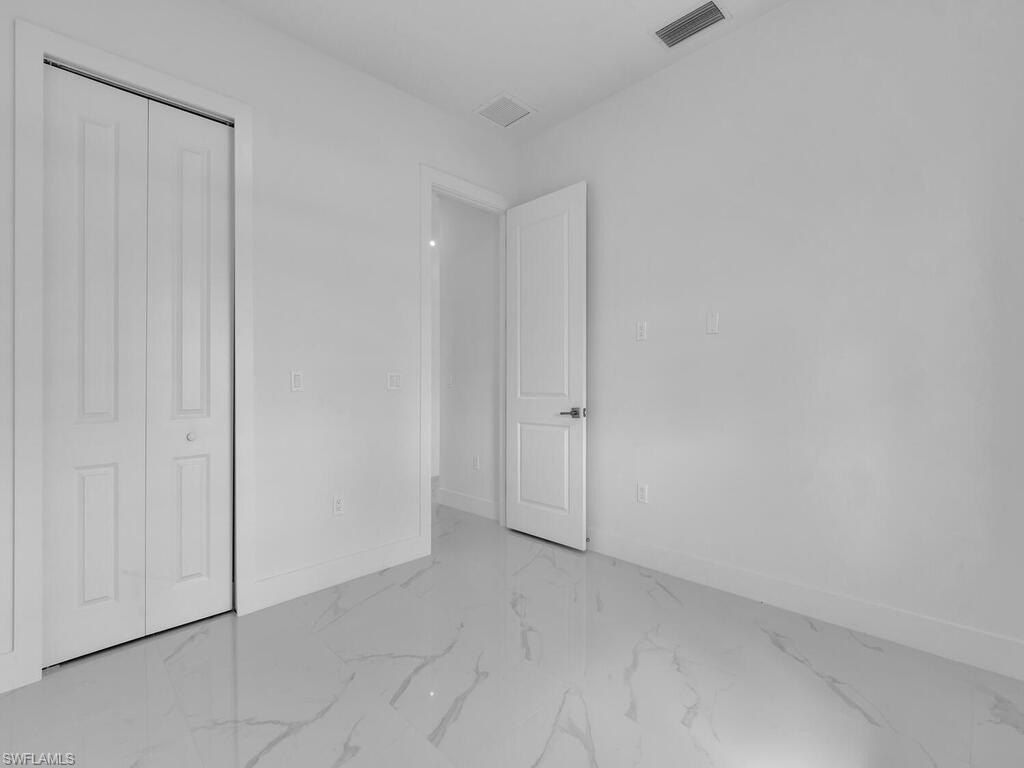 6048 Stratton. Fort Myers, FL 33905