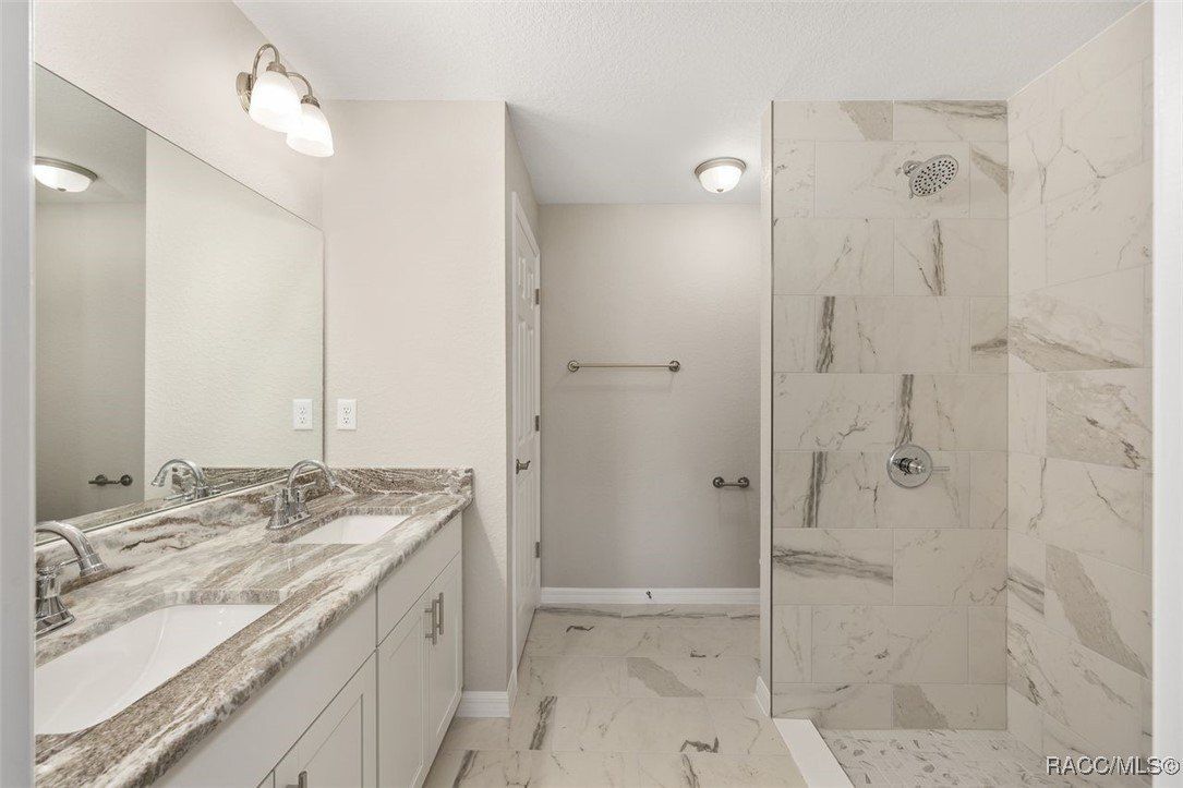 401 W Homeway Loop. Citrus Springs, FL 34434