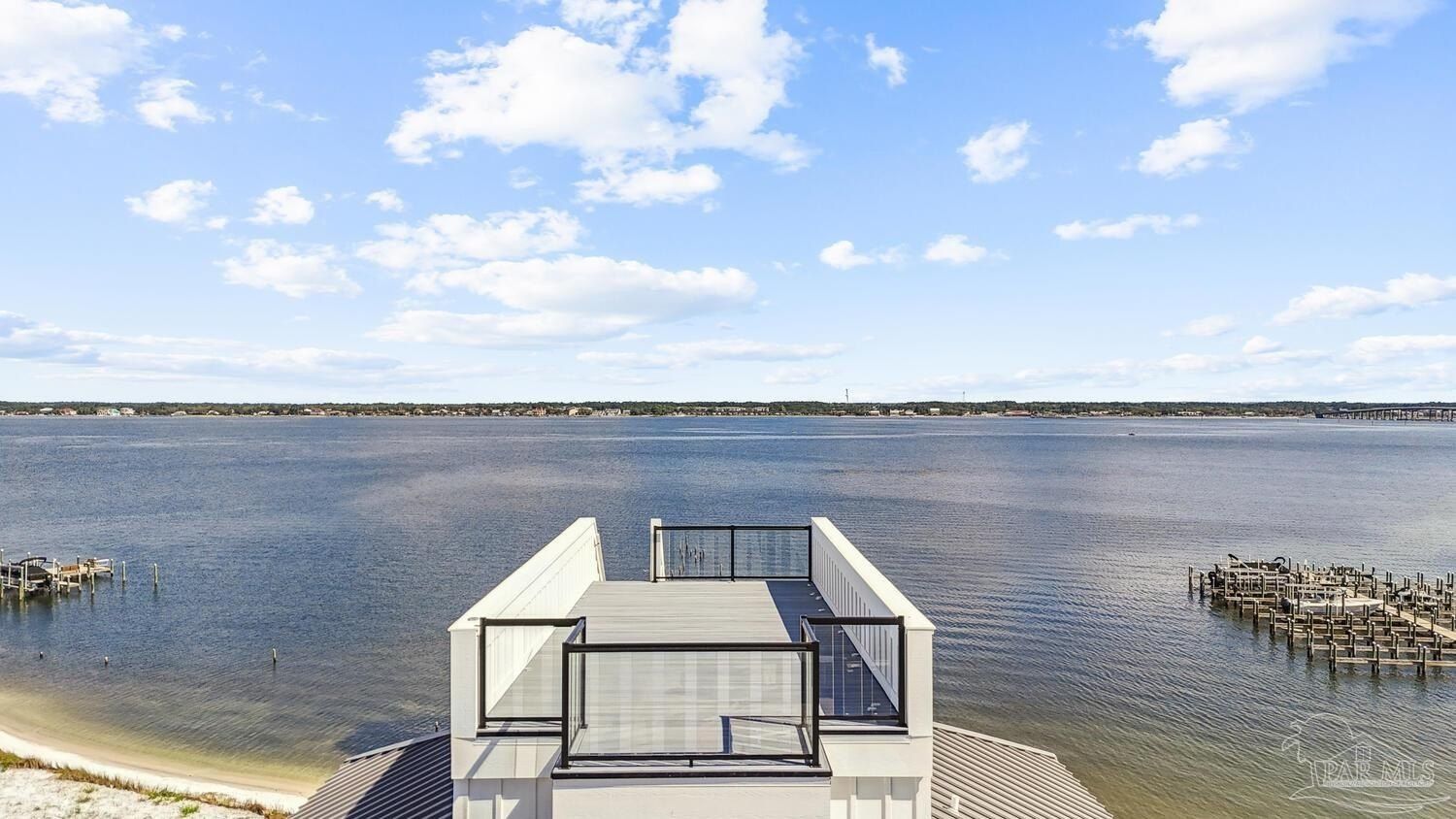 1446 Tina Dr. Navarre, FL 32566