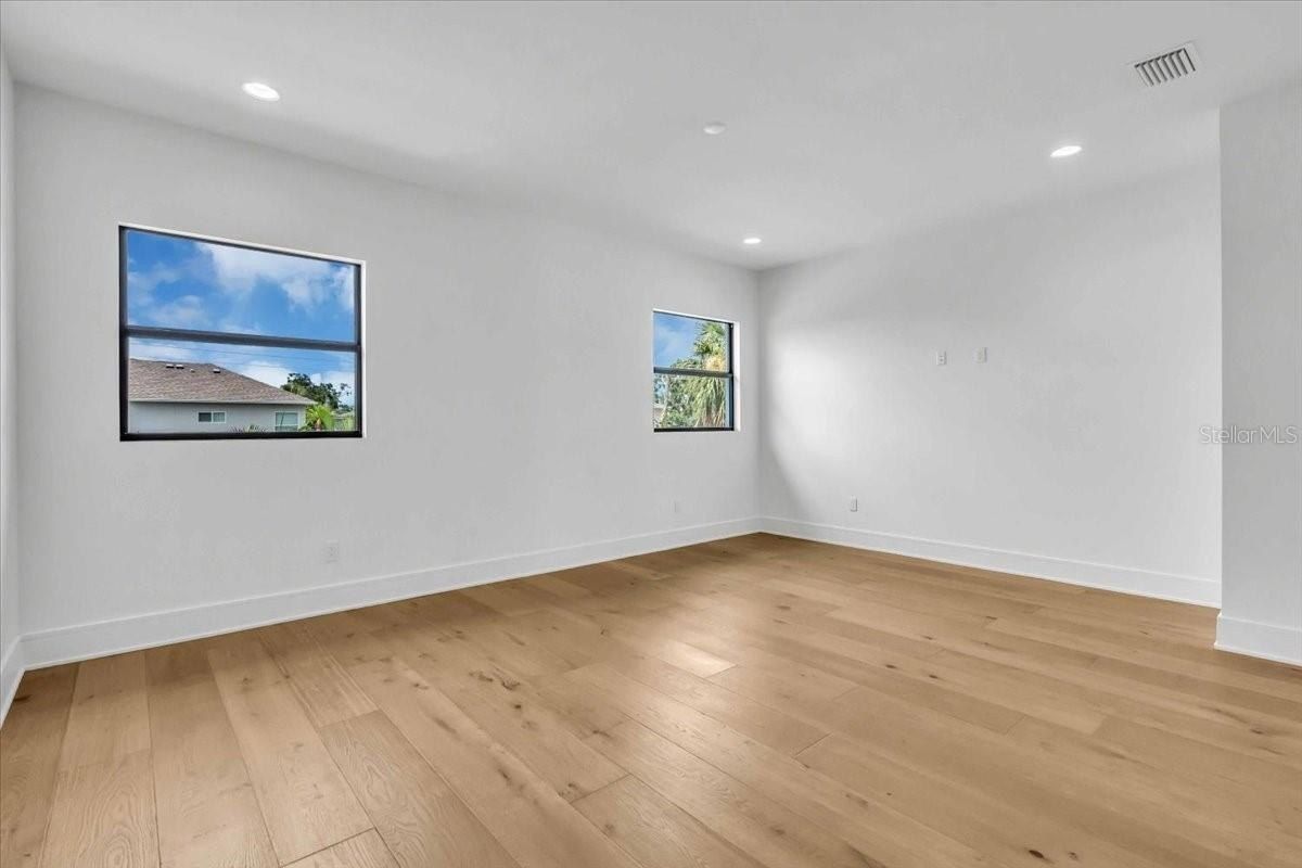 5017 W Dickens Avenue. Tampa, FL 33629