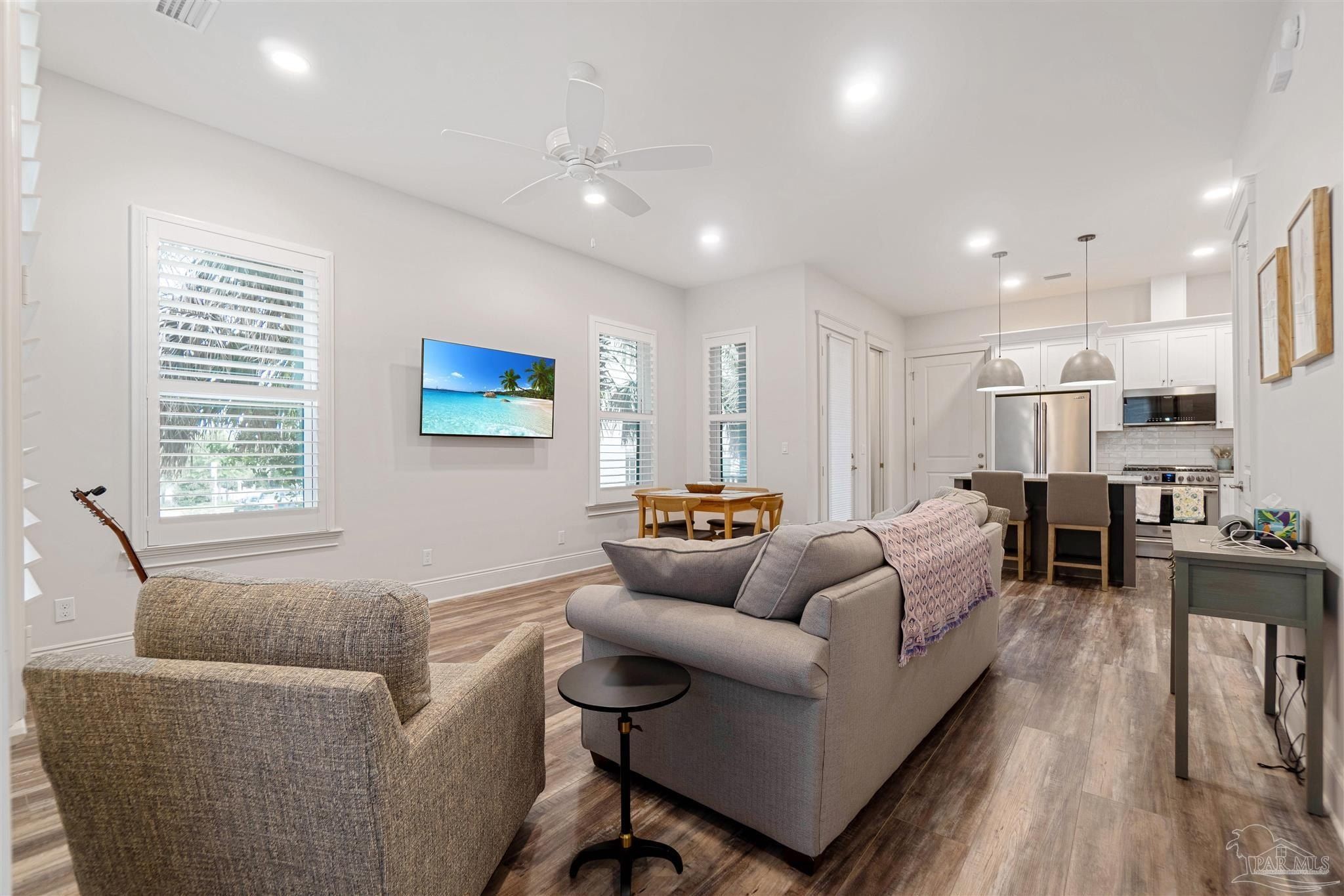 805 Covington Pl E. Pensacola, FL 32502