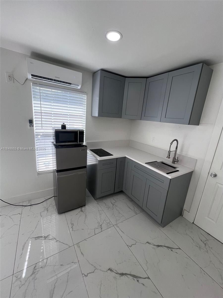 9674 Nw 10Th Ave. Miami, FL 33150