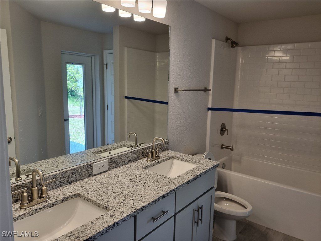 4013 Nw 37Th Avenue. Cape Coral, FL 33993