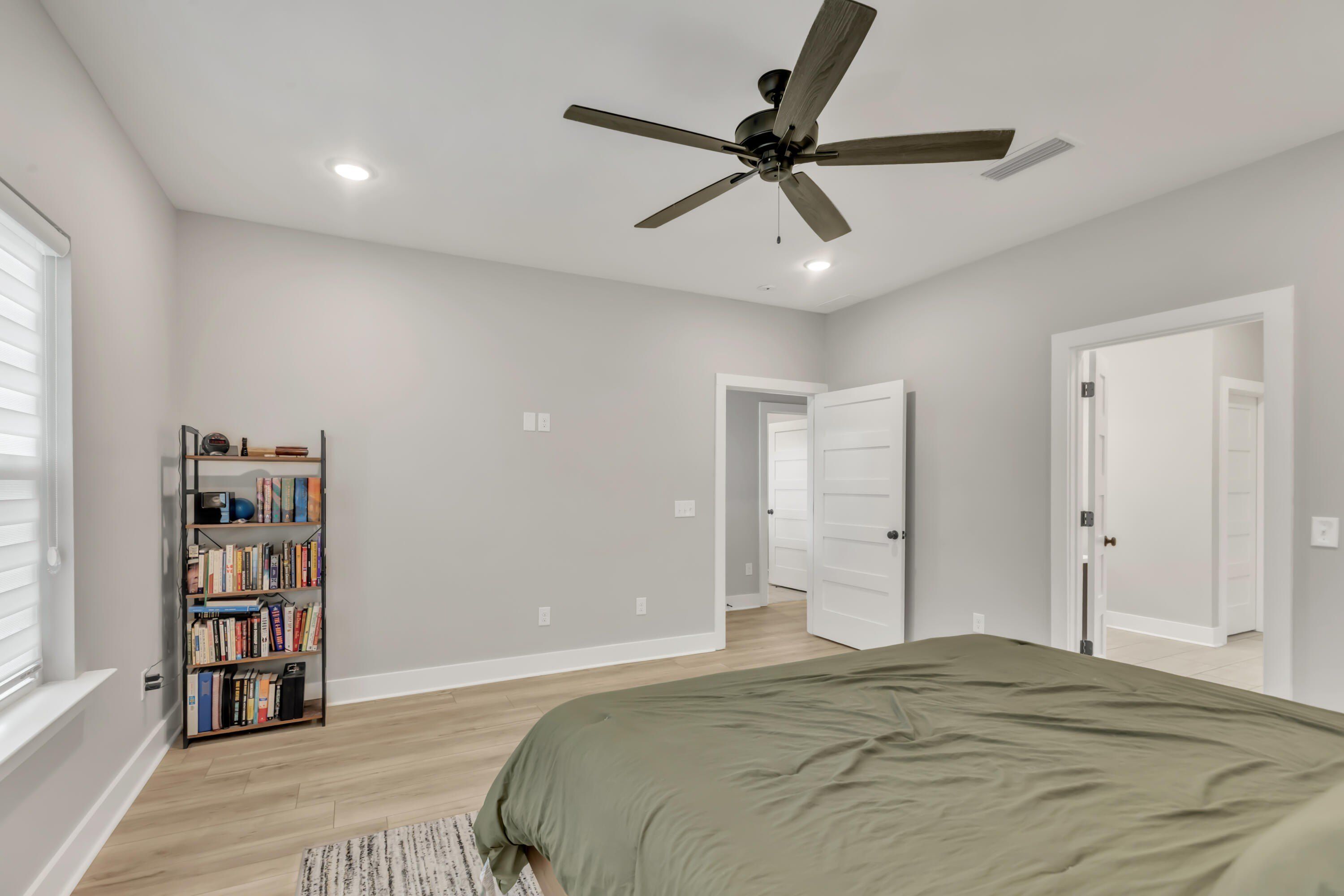 1006 W Lloyd Street. Pensacola, FL 32501