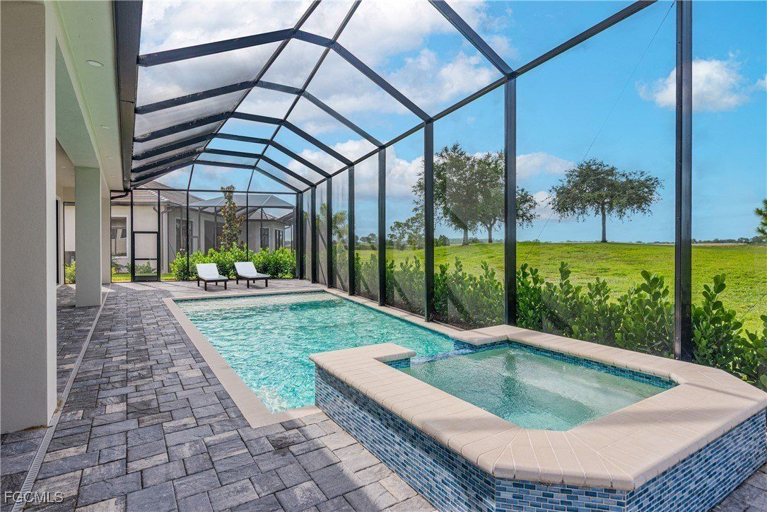 3383 Chestnut Grove Drive. Alva, FL 33920