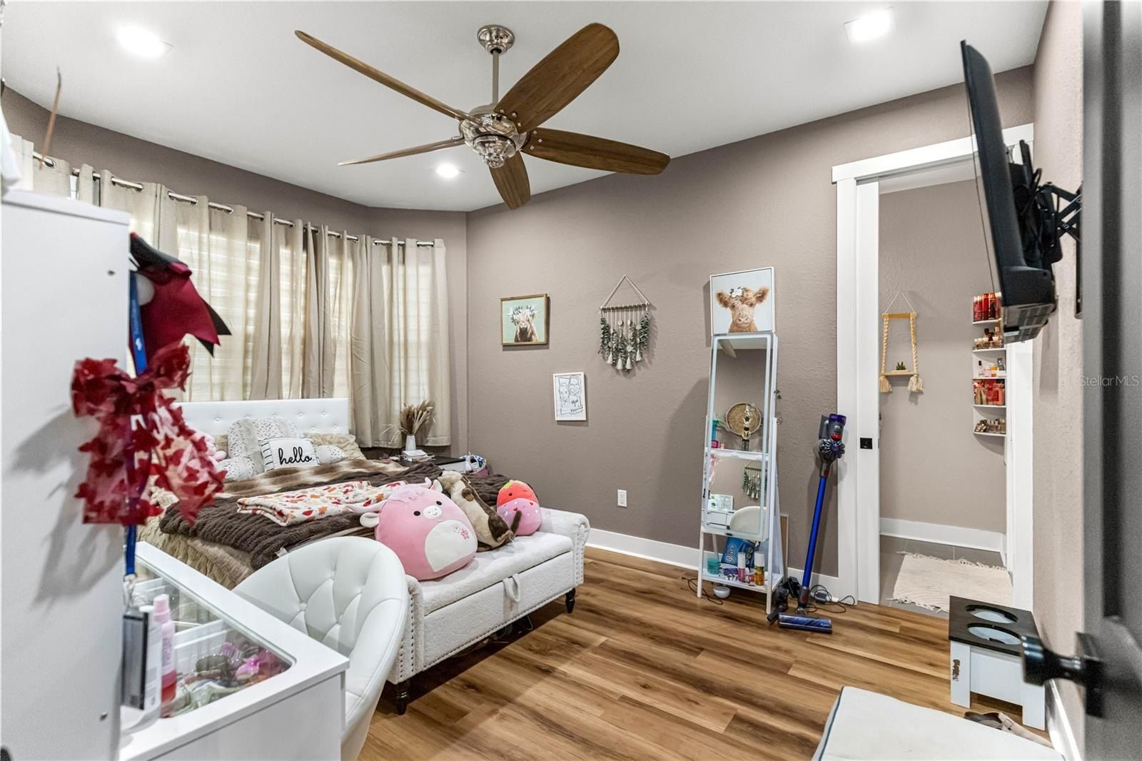 9889 Nw 11 Terrace. Ocala, FL 34475