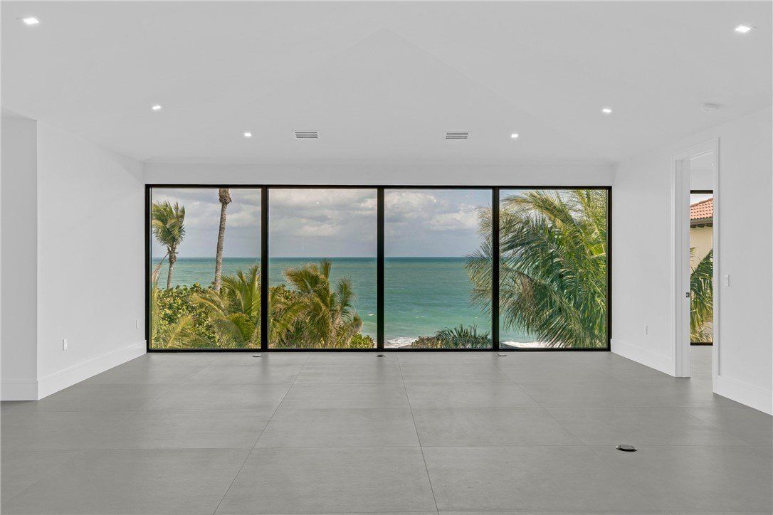 112 Seaway Court. Vero Beach, FL 32963