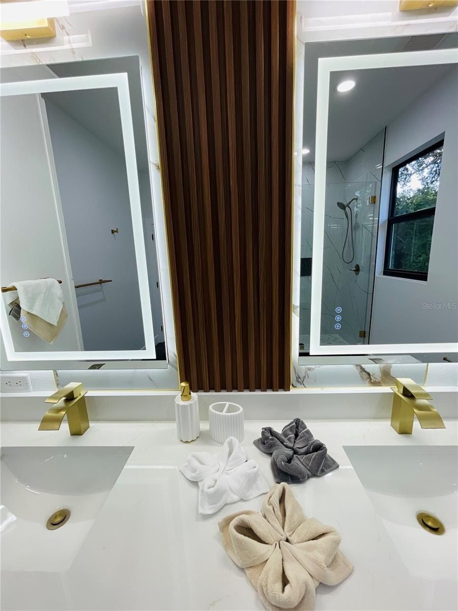 7304 Ardenwood. Tampa, FL 33625