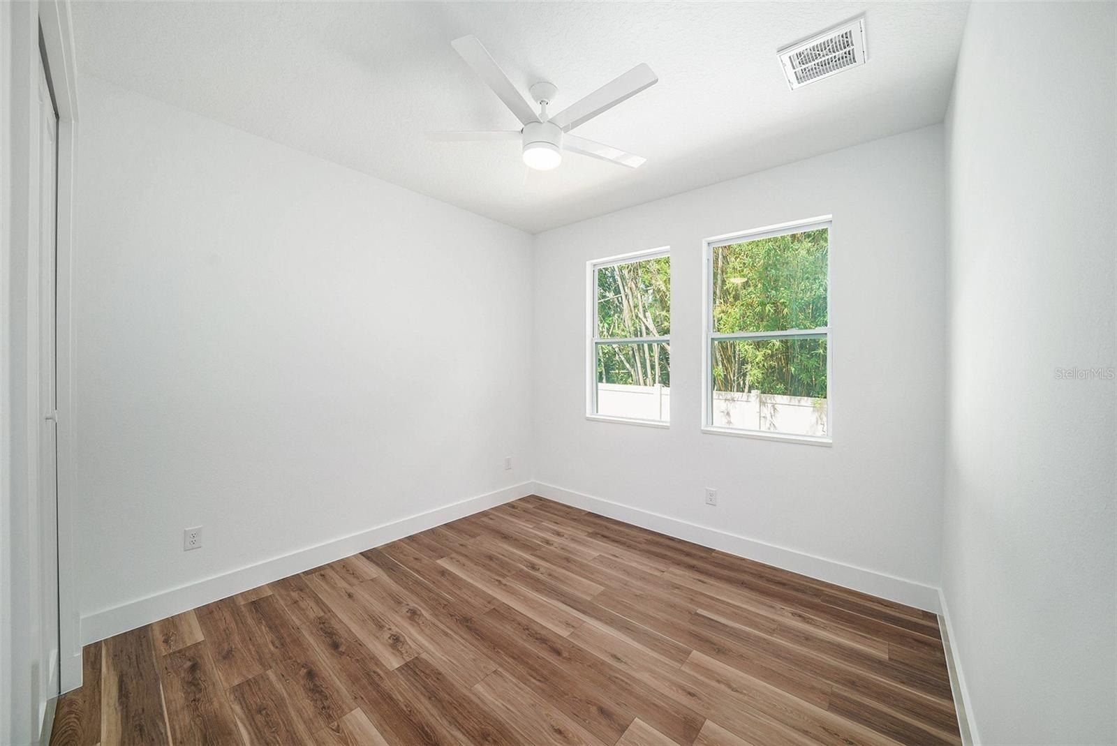 1005 E Crenshaw Street. Tampa, FL 33604