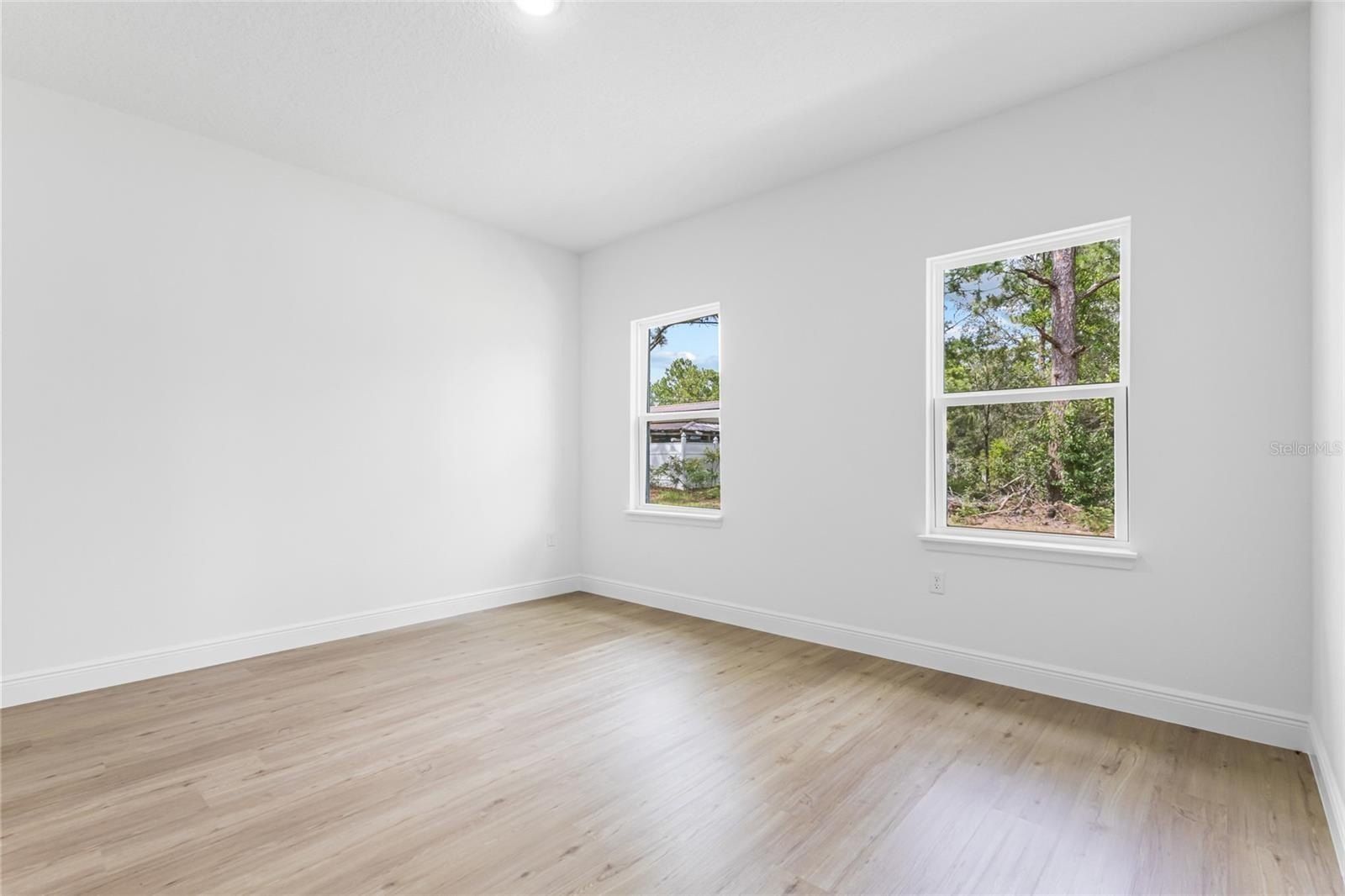 1071 W Hampshire Boulevard. Dunnellon, FL 34434